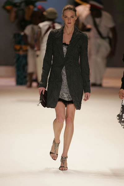 New York Fashion Week 2005-2006 - Carlos Miele