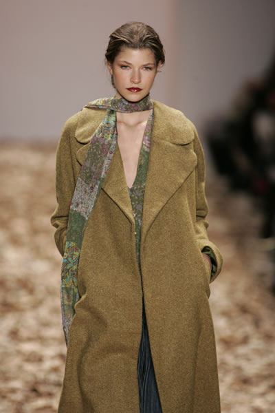 New York Fashion Week 2005-2006 - Estaban Cortazar