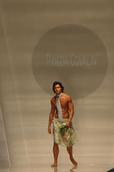 Miami Fashion Week 2005-2006 - Pineda Covalin