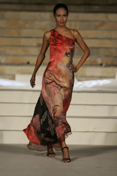 Bali Fashion Week 2006 - Che Puan Noor