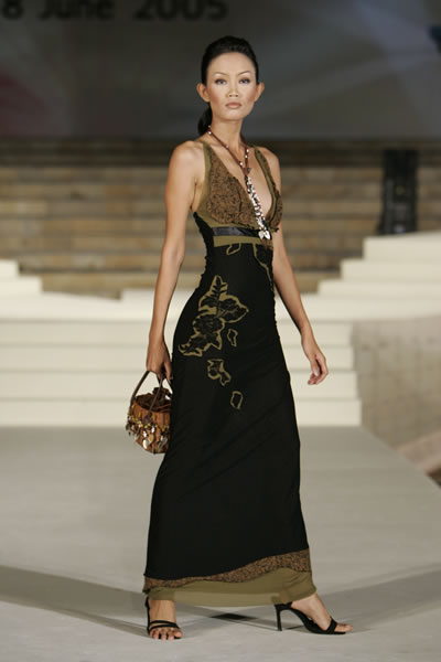 Bali Fashion Week 2006 - Putu Aliki