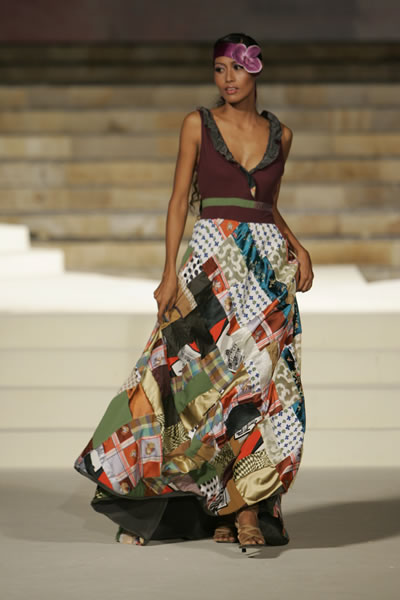 Bali Fashion Week 2006 - Tatyana Sudarjanto