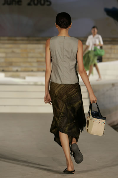 Bali Fashion Week 2006 - Weisye Rusmiasari