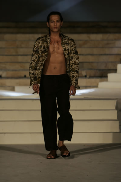 Bali Fashion Week 2006 - Oka Diputra