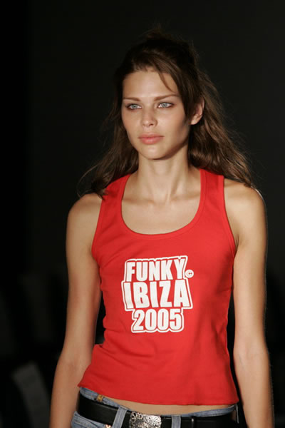 London 2006 SS Women Ready to Wear - Karen Walker