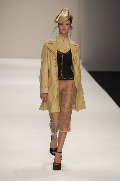 London 2006 SS Women Ready to Wear - Ronit Zilkha
