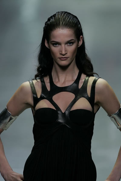 Paris 2006 SS Women Ready to Wear - Alexander McQueen