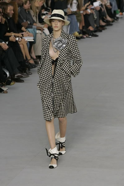 Paris 2006 SS Women Ready to Wear - Chanel