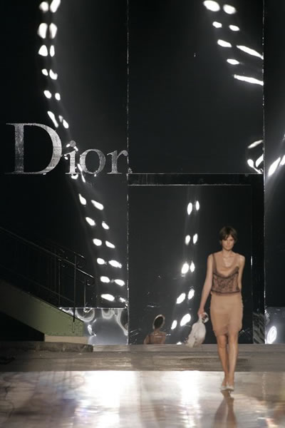 Paris 2006 SS Women Ready to Wear - Christian Dior