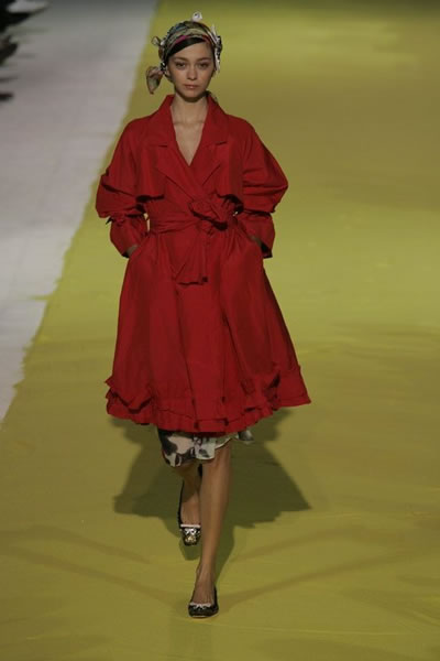 Paris 2006 SS Women Ready to Wear - Christian LaCroix