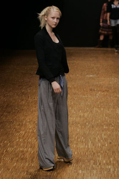 Paris 2006 SS Women Ready to Wear - Walter Rodrigues