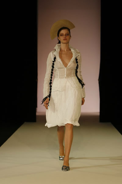 Paris 2006 SS Women Ready to Wear - Yuki Torii