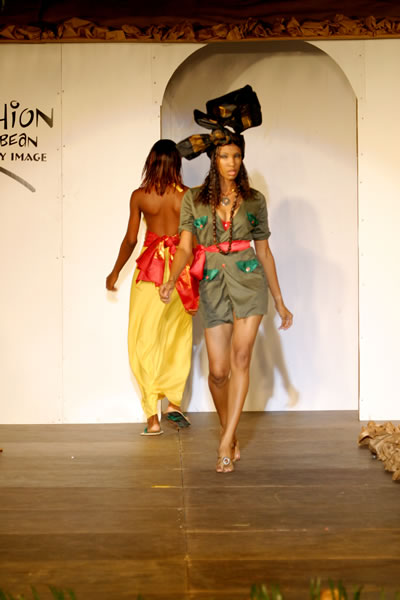 St. Vincent Fashion Show 2005 - Eniye Kagbala