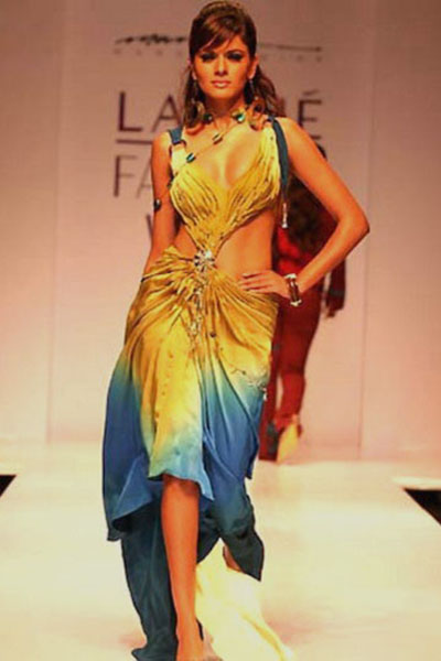 LIFW India Fashion Week 2006 - Mandira Wirk