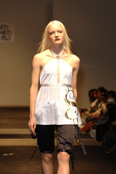 Brooklyn Fashion Show Spring 2006 - Get Money Girl